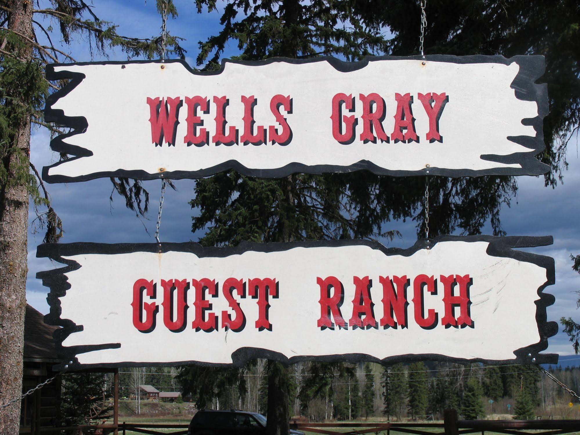 ホテルWells Gray Guest Ranch クリアウォーター エクステリア 写真